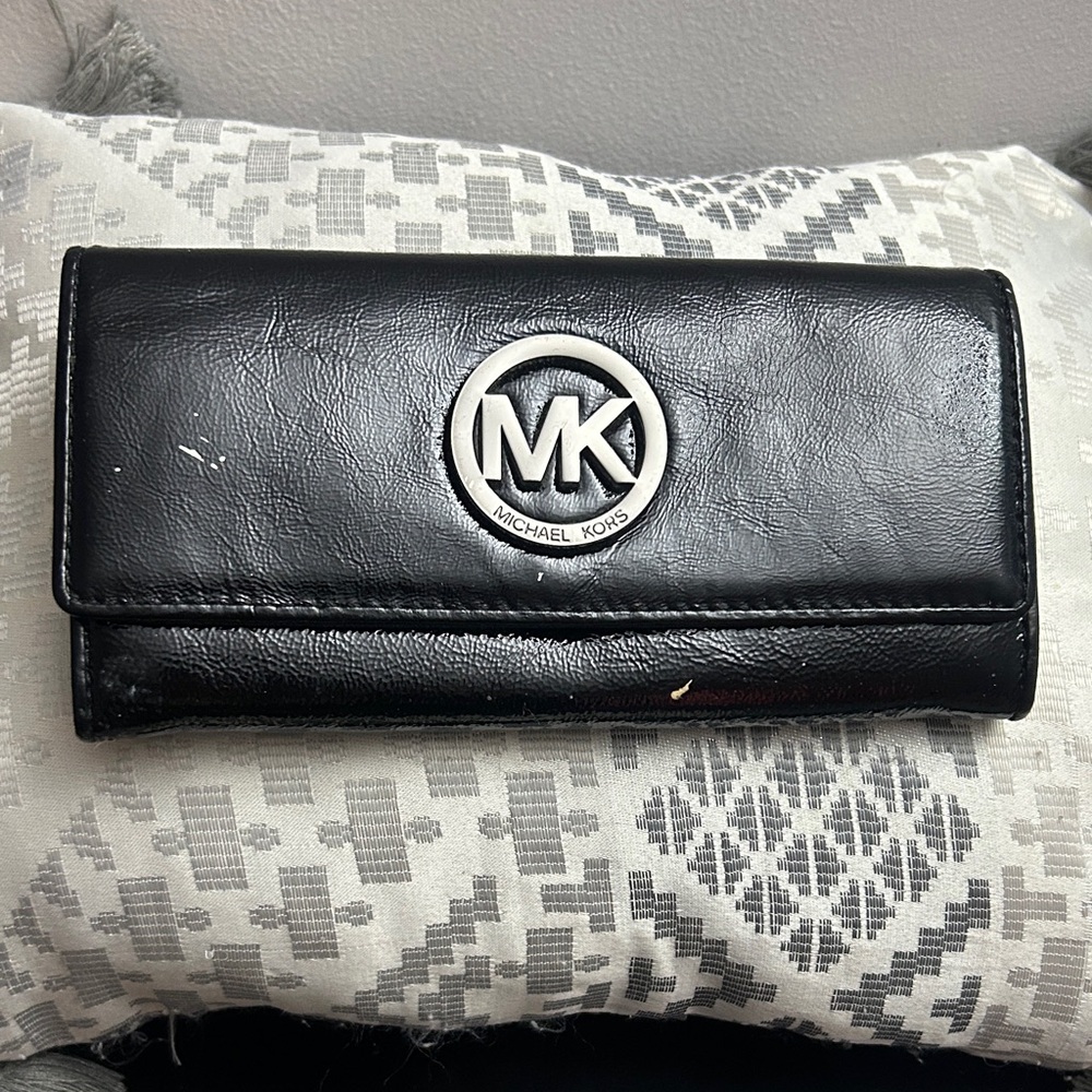 Michael Kors Black Textured Leather Accessory